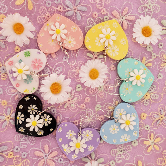 Daisy Heart Earrings | Daisy Earrings | Cottage Core Earrings | 90s Aesthetic