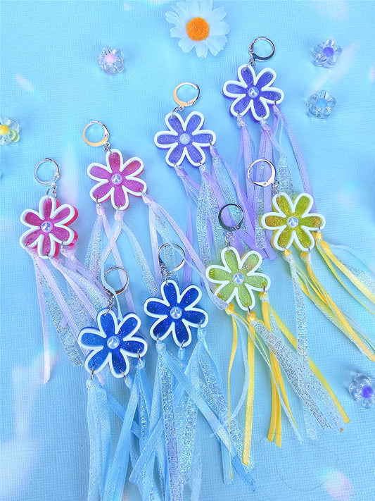 Ditzy Daisy Earrings | Spring Earrings | Glitter Earring | Daisy Earrings | Pastel Flowers | May Day Earrings