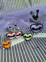 Bat Cameo Pin | Pastel Goth Cameo Bats | Gothic Lolita Brooch | Halloween Brooch | Halloween Pin | Heart Brooch | Bat Brooch